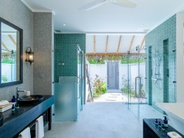 BeachVillaBathroom01