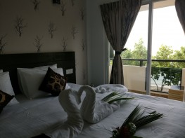 deluxe beach view room crown beach hotel dhiffushi maldives