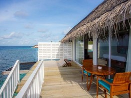 2-maldives-deluxe-water-villa-06-640x457