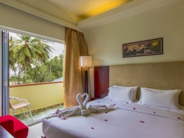 deluxe room at reveries diving village maldives