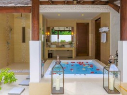 Hideaway-Maldives-villas-3-deluxe-sunset-beach-villa-6-1030x579 (1)