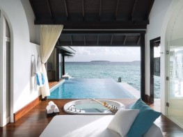 Anantara_Kihavah_Maldives_Overwater_Villa_bathroom-AKH_3585