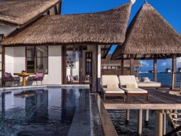 jumeirah-vittaveli_water-villa-exterior-02-hero