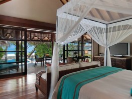 Sunrise or Sunset Family Beach Bungalow with Pool