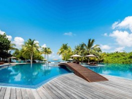 hideaway-maldives-main-pool-1600x900-1030x579