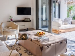 FinolhuBeachVillaDay_1600x456