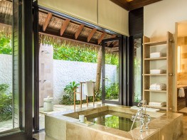Beach-Suite-Bathroom