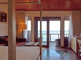 Water Bungalow Embudu Island Resort