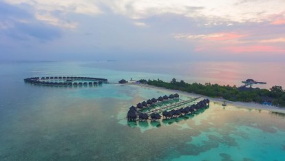 OLHUVELI BEACH & SPA RESORT 